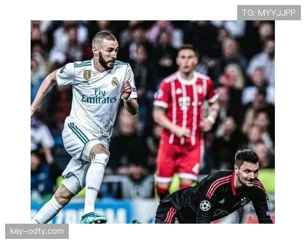 卢卡库与本泽马：从单点强攻到体系渗透的终结者模式演变